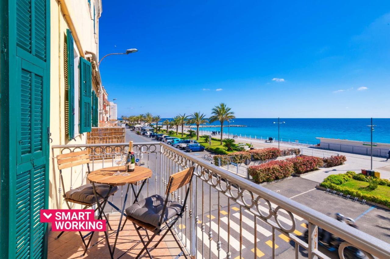 Appartamento Fronte Mare A Ospedaletti By Wonderful Italy Exterior photo